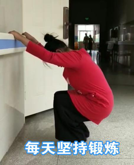 13歲女孩自幼患“腦癱”，行動受阻，經(jīng)系統(tǒng)康復(fù)治療能獨立步行！